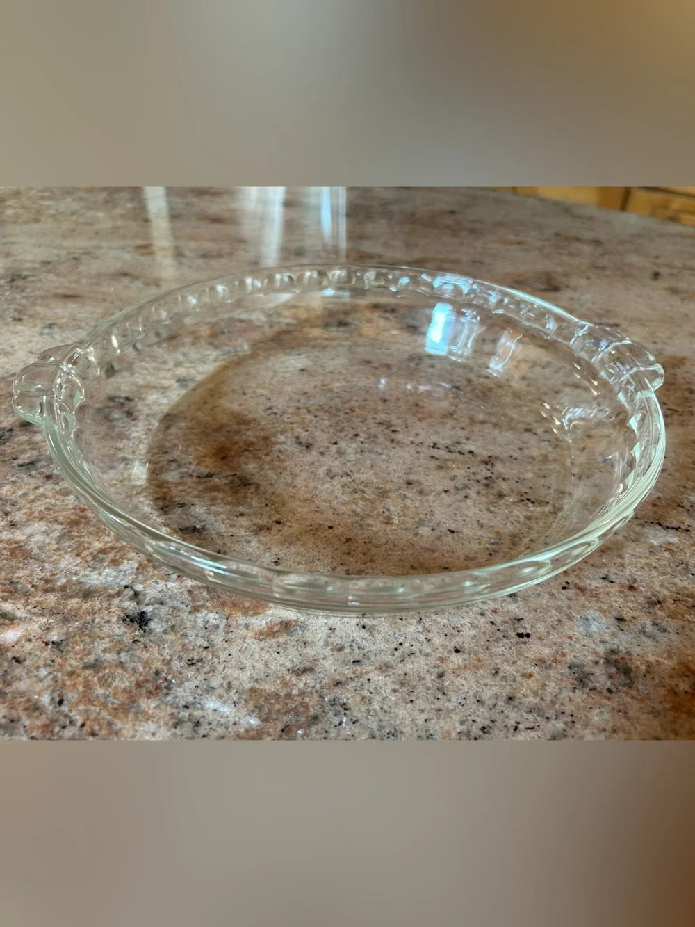 Pyrex TRADEMARK #229 Pie Dish 9.5” Clear  Glass w/Scalloped Rim Petite Handles